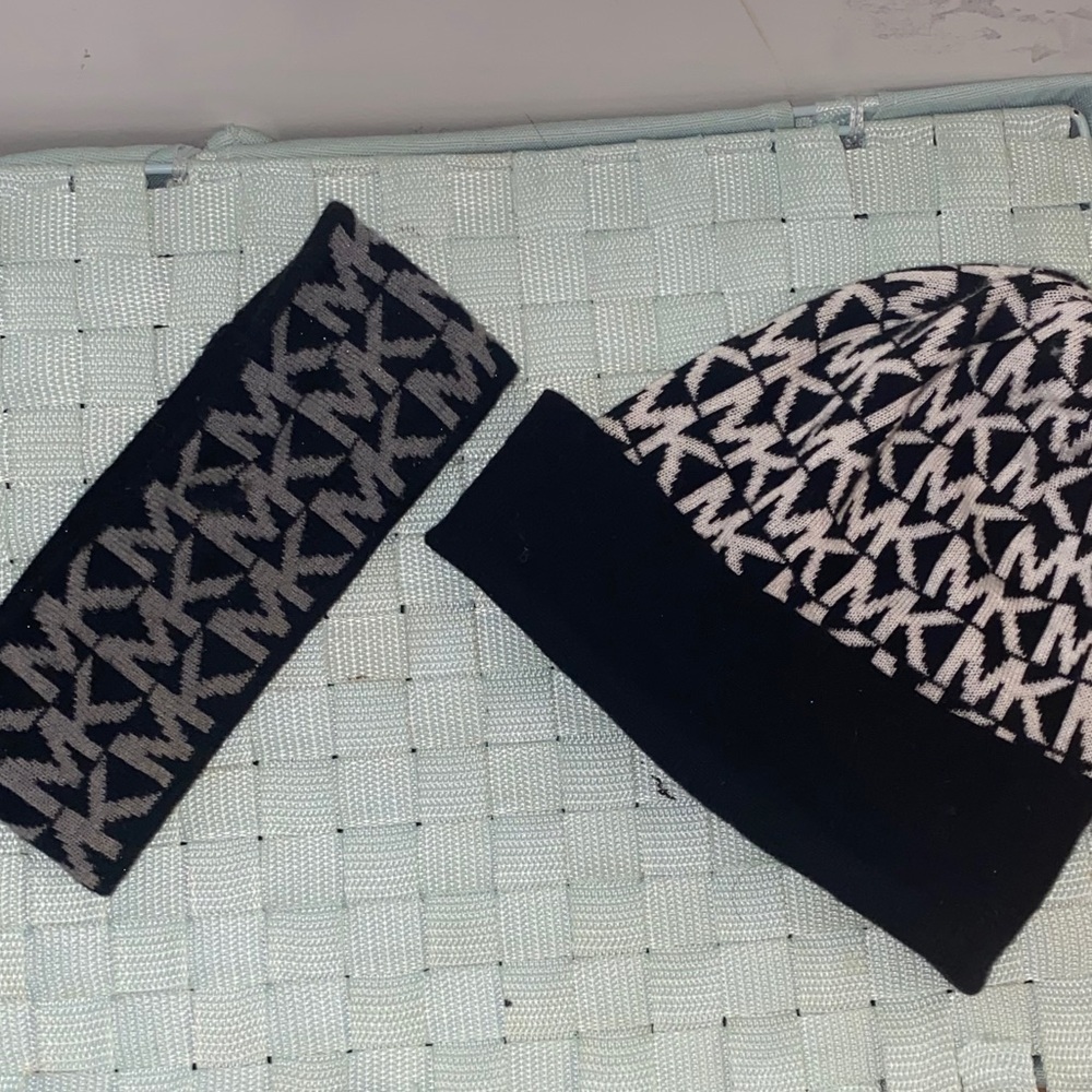 MICHAEL KORS BEANIE/ HEAD BAND BUNDLE